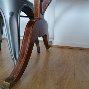 Solid wood table/ unique/ games inside - Image 7