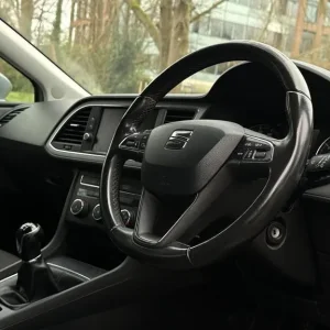 2018 SEAT Leon 1.2 TSI SE Dynamic Technology ST Euro 6 (s/s) 5dr ESTATE Petrol M - Image 5