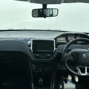 2016 Peugeot 2008 1.2 PureTech Active SUV 5dr Petrol Manual Euro 6 (82 ps) Manual Station Wagon P... - Image 4