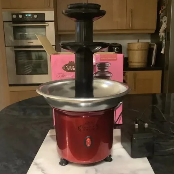 Mini chocolate fountain