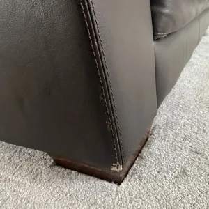 2 seater leather sofa PRICE REDUCED - Image 4