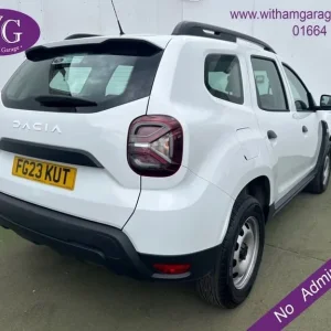 2023 Dacia Duster 1.0 TCe Essential SUV 5dr Petrol Manual Euro 6 (s/s) (90 ps) HATCHBACK Petrol M... - Image 2