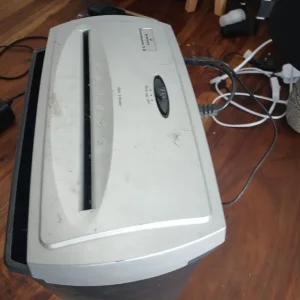 Paper shredder 2 available - Image 2