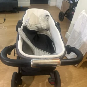 Baby pram - Image 3