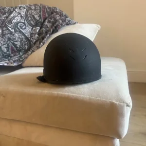 Horse riding hat - Image 2