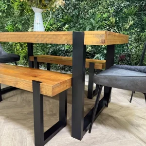 Rustic style kitchen table, 2 benches & 2 chairs/dining set - Image 4