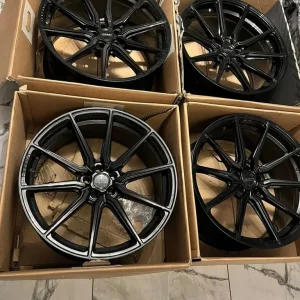 Vossen HF-3 Alloy Wheels --- 21 Inch Black - Image 2