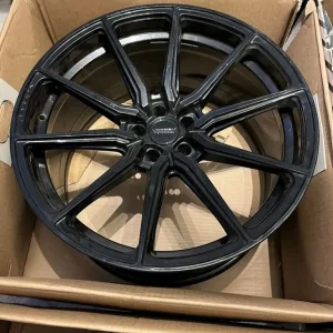 Vossen HF-3 Alloy Wheels --- 21 Inch Black - Image 3