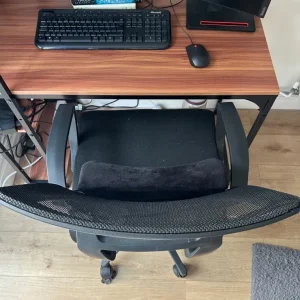 3-Shelf Office or Study Desk – Like New Condition - Image 3