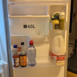 Samsung Fridge Freezer - see all photos - Image 5