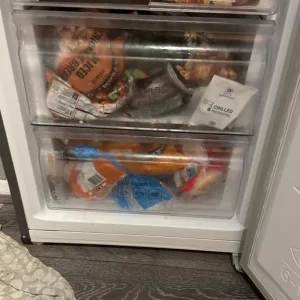 Samsung Fridge Freezer - see all photos - Image 8