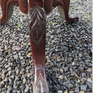 Small Victorian mahogany circular- tilt top not working - Image 2
