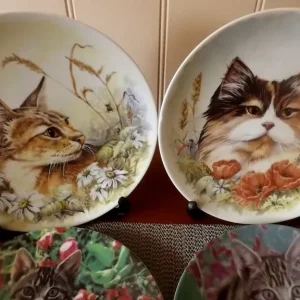 Super selection of cat themed plates, see description for makers etc £2 each 2 for £3 - Image 2