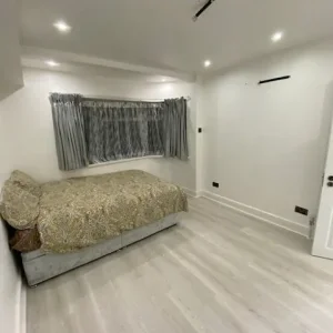 Furnished Double Room To-Let - Image 3