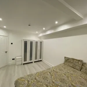 Furnished Double Room To-Let - Image 4