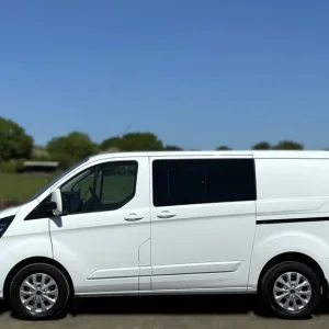 2019 Ford Transit Custom 2.0 320 LIMITED 6 SEAT COMBI VAN SWB Combi Van Diesel Manual - Image 3