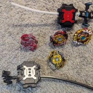 3 beyblades - Image 2