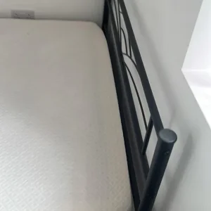 (Not a studio)Double room including bills for single occupancy - Image 3