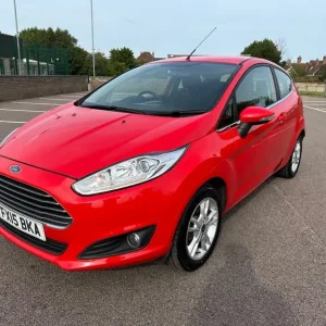 2015 Ford Fiesta 1.25 82 Zetec 3dr HATCHBACK Petrol Manual - Image 2