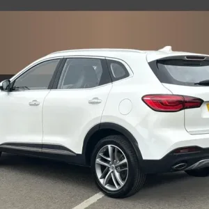 2021 MG MG HS 1.5 T-GDI Exclusive 5dr DCT Petrol Hatchback Hatchback Petrol Automatic - Image 2