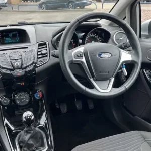 2015 Ford Fiesta 1.25 82 Zetec 3dr Hatchback Petrol Manual - Image 3