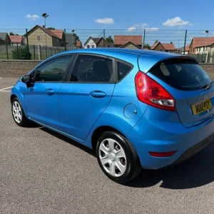 2012 Ford Fiesta 1.25 Style 5dr HATCHBACK Petrol Manual - Image 8