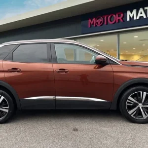 2018 Peugeot 3008 1.5 BlueHDi Allure EAT Euro 6 (s/s) 5dr SUV DIESEL Automatic - Image 3