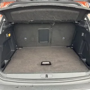 2018 Peugeot 3008 1.5 BlueHDi Allure EAT Euro 6 (s/s) 5dr SUV DIESEL Automatic - Image 6