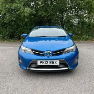 2013 Toyota Auris 1.8 VVT-h Excel CVT Euro 5 (s/s) 5dr HATCHBACK Petrol/Electric - Image 3
