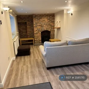 2 bedroom house in Market Place, Penygroes, LL54 (2 bed) (#2585715) - Image 5