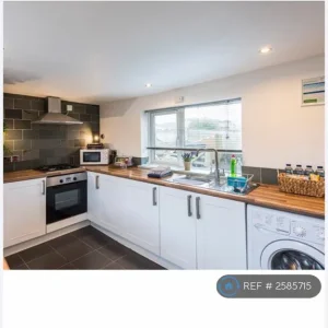 2 bedroom house in Market Place, Penygroes, LL54 (2 bed) (#2585715)