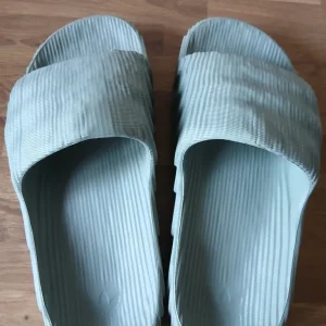 ADIDAS SLIDERS - Image 2