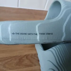 ADIDAS SLIDERS - Image 4