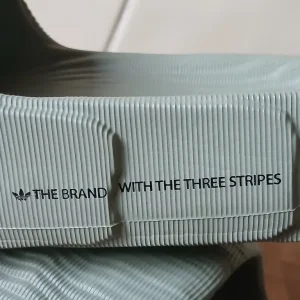 ADIDAS SLIDERS - Image 5