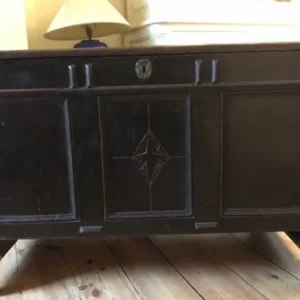 Large Antique Blanket Chest – Collection only in London SW18 - Image 6