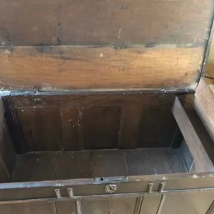 Large Antique Blanket Chest – Collection only in London SW18 - Image 7