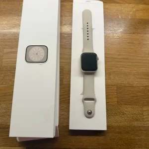 Apple Watch Series 8 45 mm