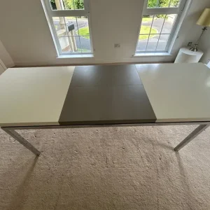 Adjustable 8-Seat Dining Table