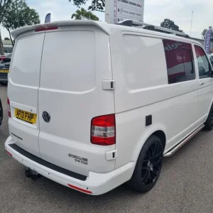 2013 Volkswagen Transporter 2.0 TDI 102PS Van Van Diesel Manual - Image 2