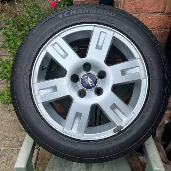 Mondeo MK 3 Alloy wheel & tyre
