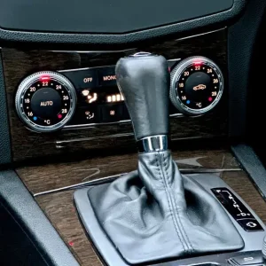 ONLY £1350 WITH 1 YEARS MOT - AUTOMATIC - Mercedes C Class C220D - Image 2