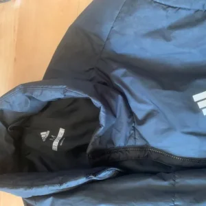 Attractive, well made Adidas, warm coat, medium - Image 2