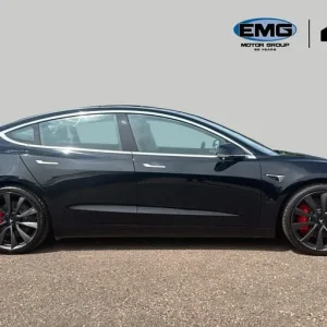 Tesla Model 3 dual Motor Performance Saloon 4dr Electric Auto 4wde performance - Image 4