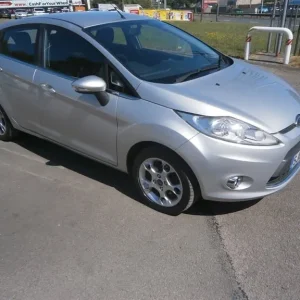 2012 Ford Fiesta 1.25 Zetec Hatchback 5dr Petrol Manual (129 g/km, 81 bhp) Hatchback Petrol Manual - Image 3