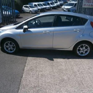 2012 Ford Fiesta 1.25 Zetec Hatchback 5dr Petrol Manual (129 g/km, 81 bhp) Hatchback Petrol Manual - Image 4