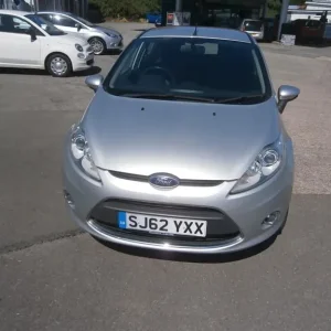 2012 Ford Fiesta 1.25 Zetec Hatchback 5dr Petrol Manual (129 g/km, 81 bhp) Hatchback Petrol Manual - Image 5