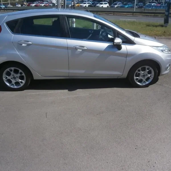 2012 Ford Fiesta 1.25 Zetec Hatchback 5dr Petrol Manual (129 g/km, 81 bhp) Hatchback Petrol Manual