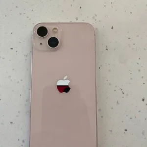 iPhone 13 pink
