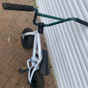 Mini rocker stunt bike - Image 3