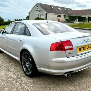 🏁 Massive Spec 2007 Audi S8 Quattro 5.2 V10 FSi Auto - Super Car 500bhp - Carbon Ceramic Brakes 🏁 - Image 2